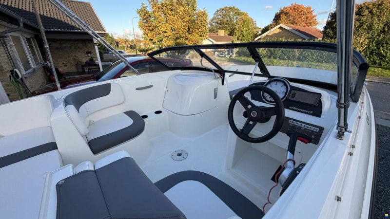 Bayliner E5 Element