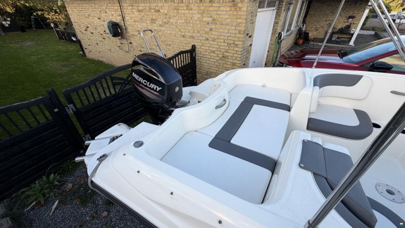 Bayliner E5 Element