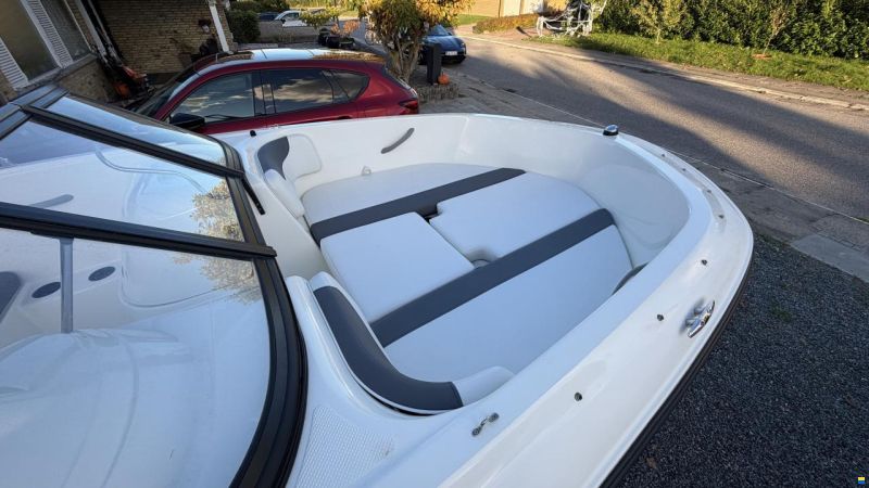 Bayliner E5 Element