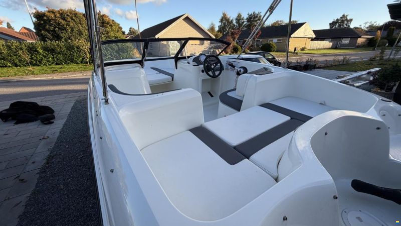 Bayliner E5 Element