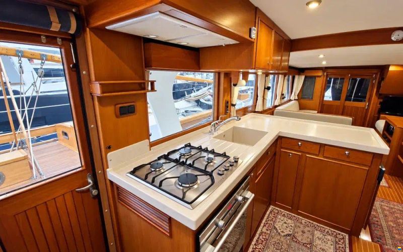 Grand Banks 52 Europa