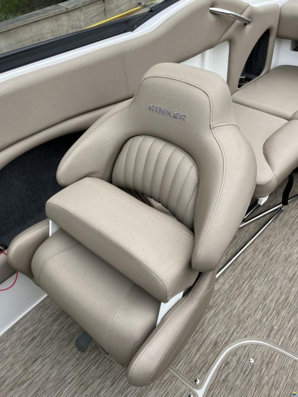Rinker 23QX
