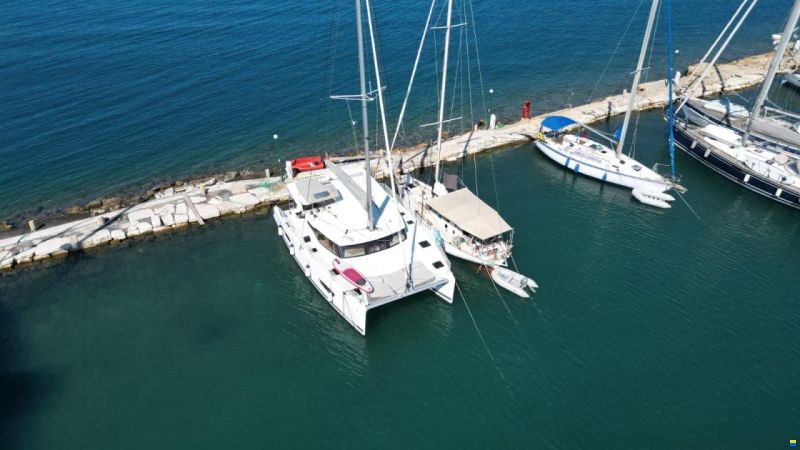 Fountaine Pajot Lucia 40