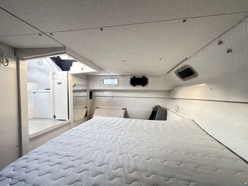 Marco Yachts 860 AK