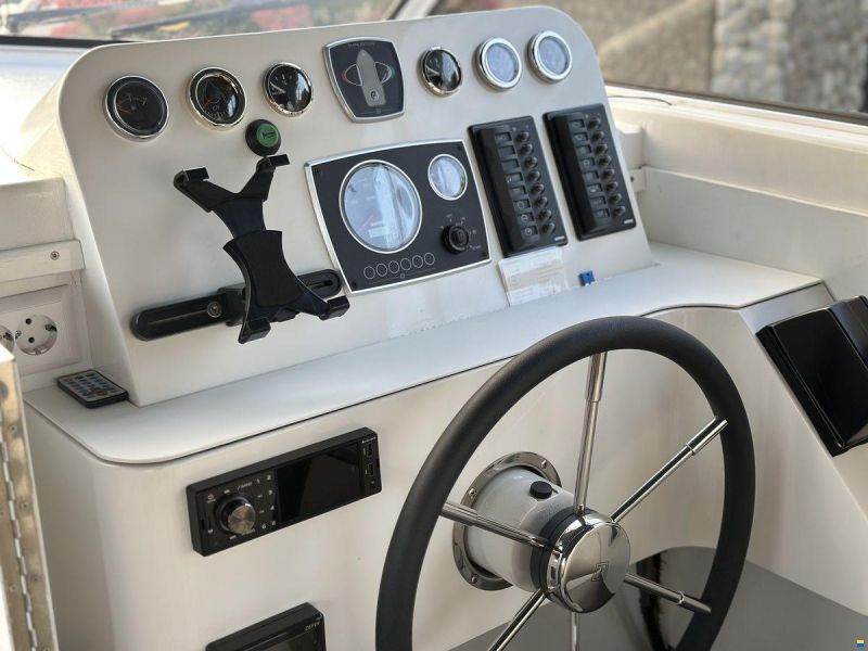 Marco Yachts 860 AK