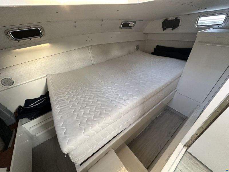 Marco Yachts 860 AK