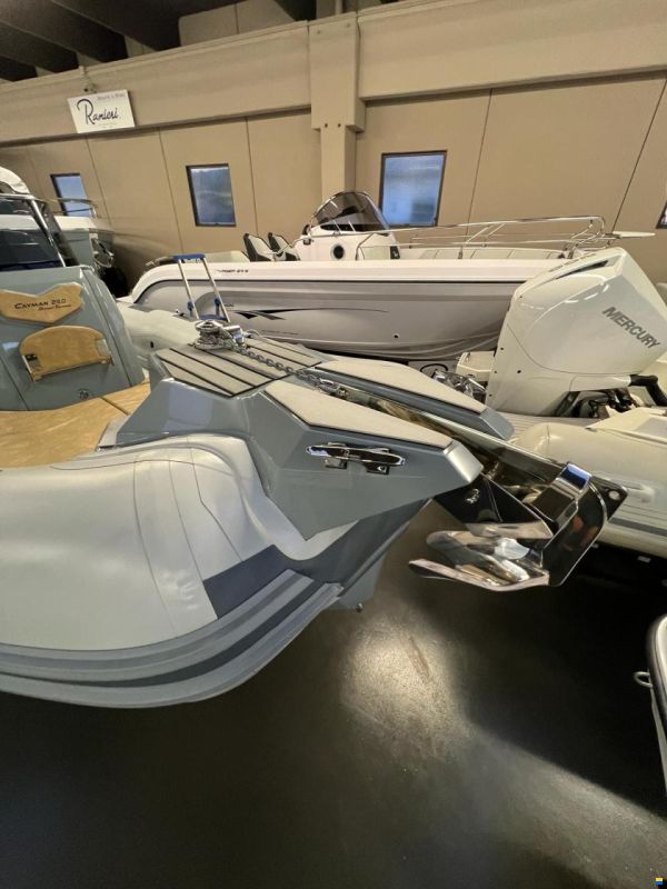 Ranieri Cayman 23.0 Sport Touring