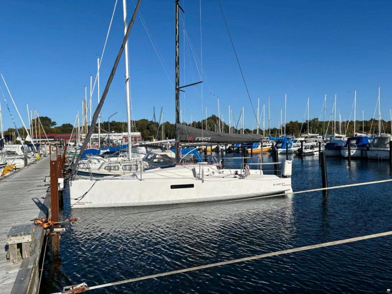 Beneteau First 27 SE