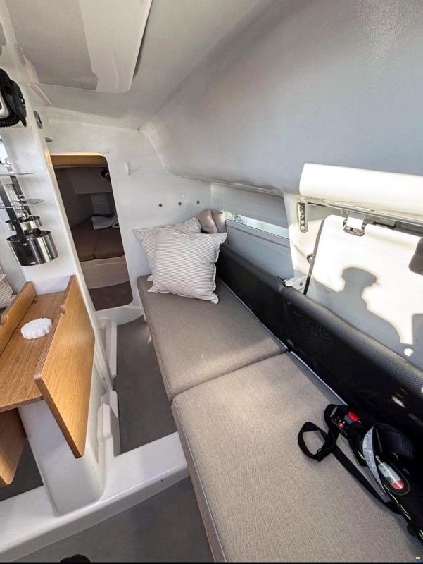 Beneteau First 27 SE
