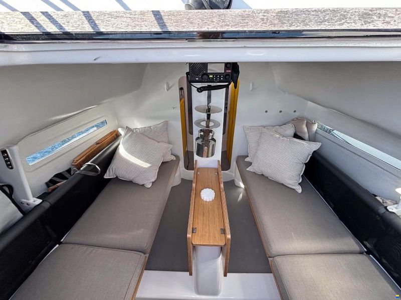 Beneteau First 27 SE