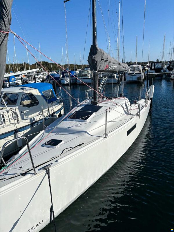 Beneteau First 27 SE