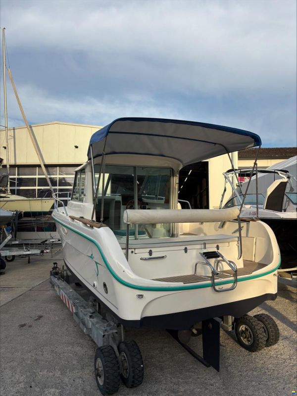Ocqueteau 645