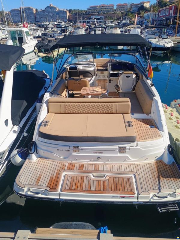 Sea Ray SLX 250