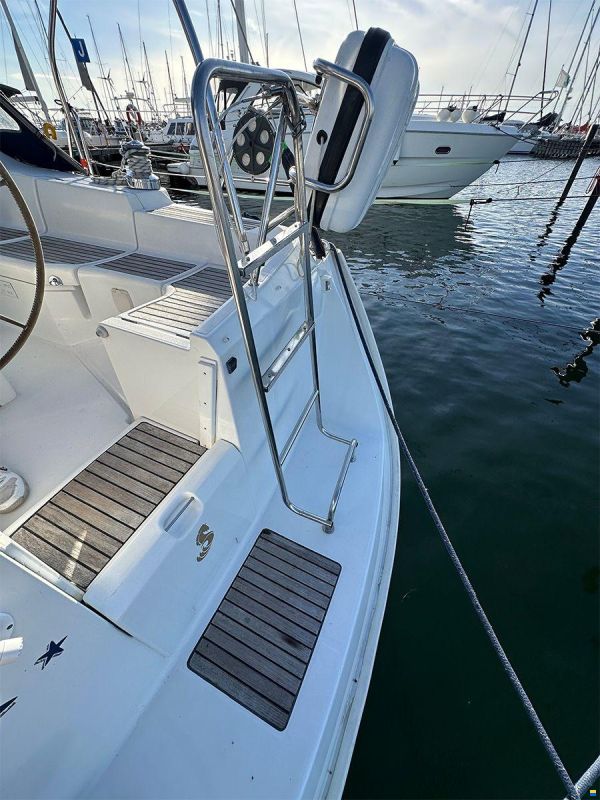 Beneteau Oceanis 393