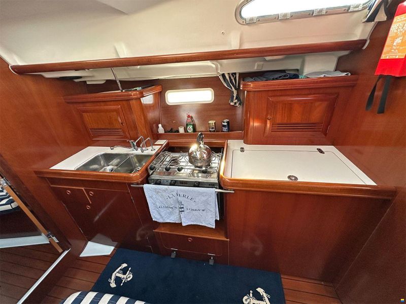 Beneteau Oceanis 393
