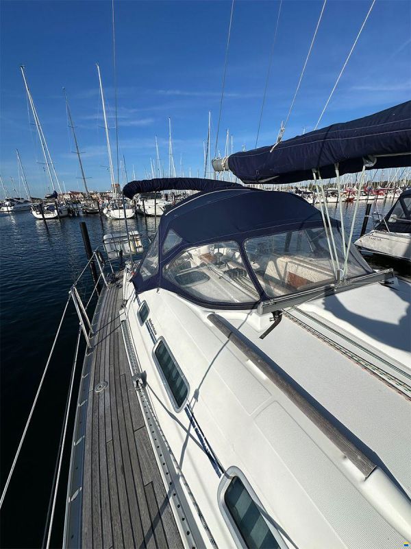 Beneteau Oceanis 393