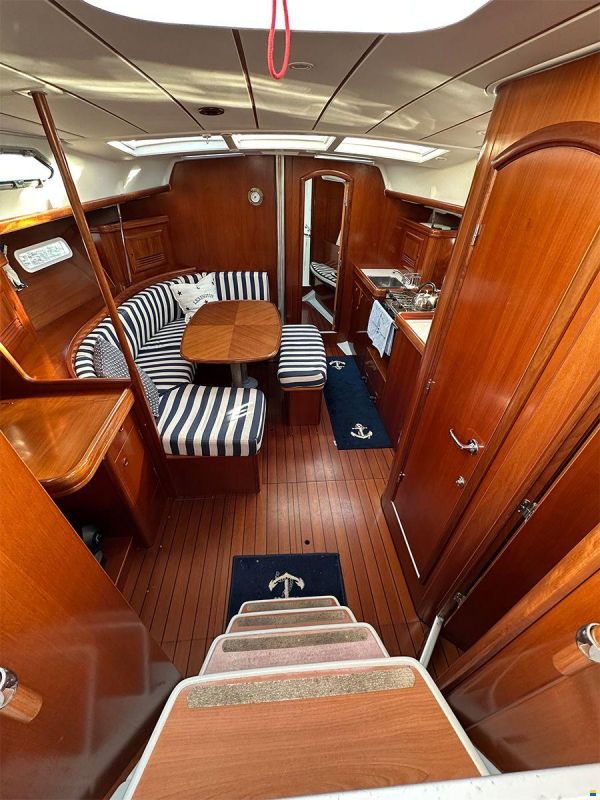 Beneteau Oceanis 393