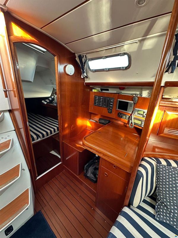 Beneteau Oceanis 393