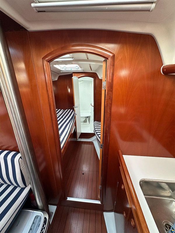 Beneteau Oceanis 393