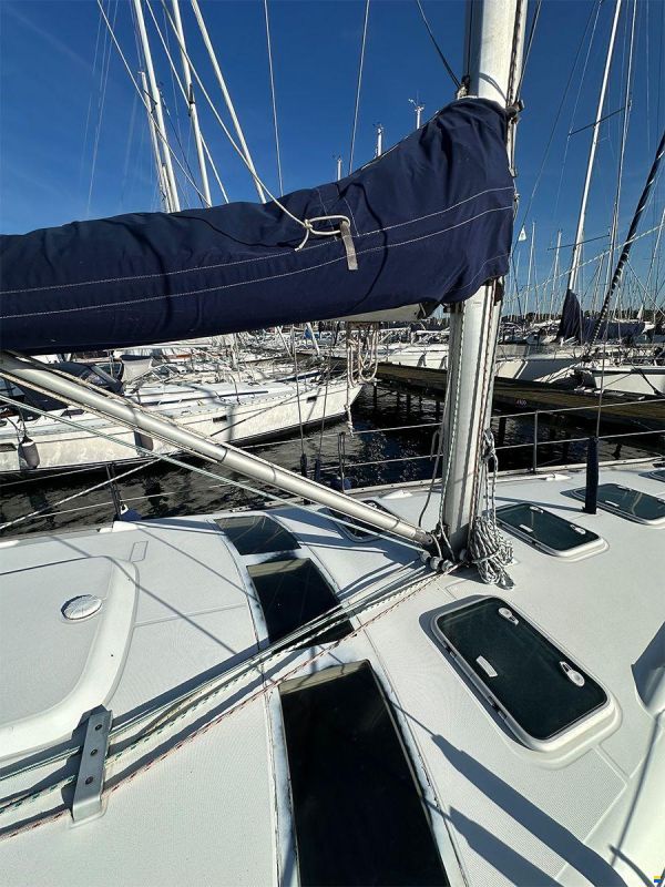 Beneteau Oceanis 393
