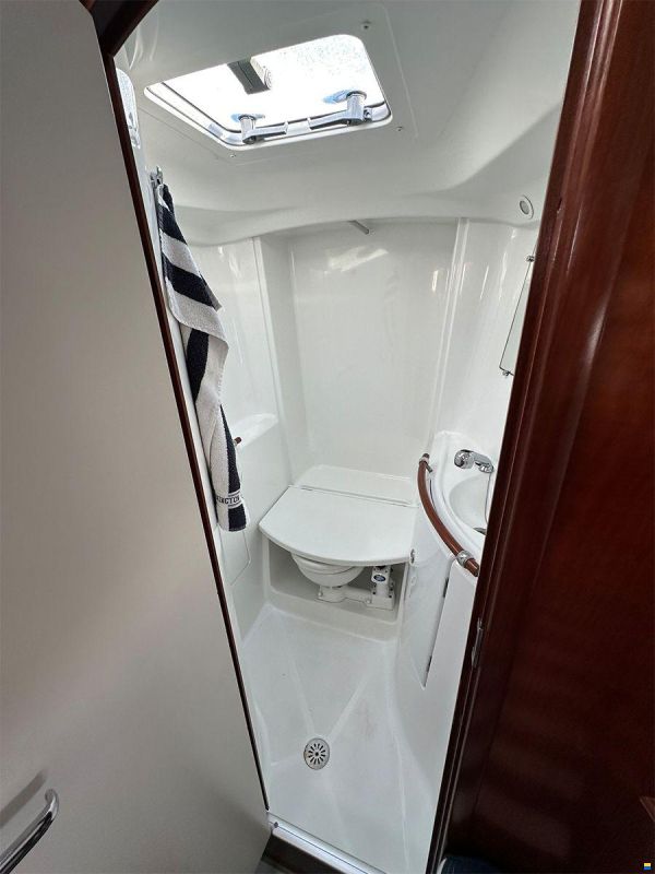 Beneteau Oceanis 393