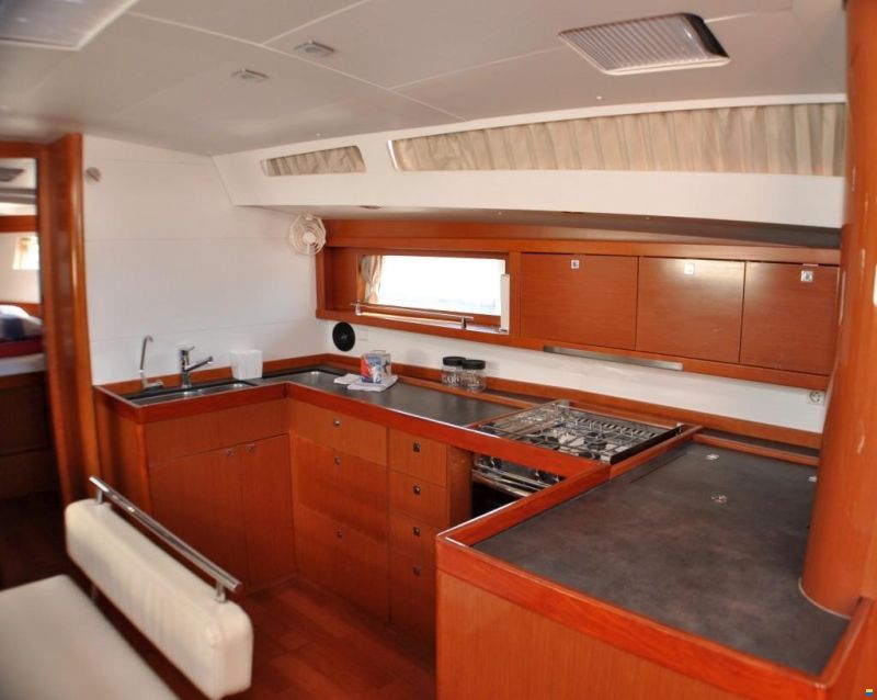 Beneteau Oceanis 48