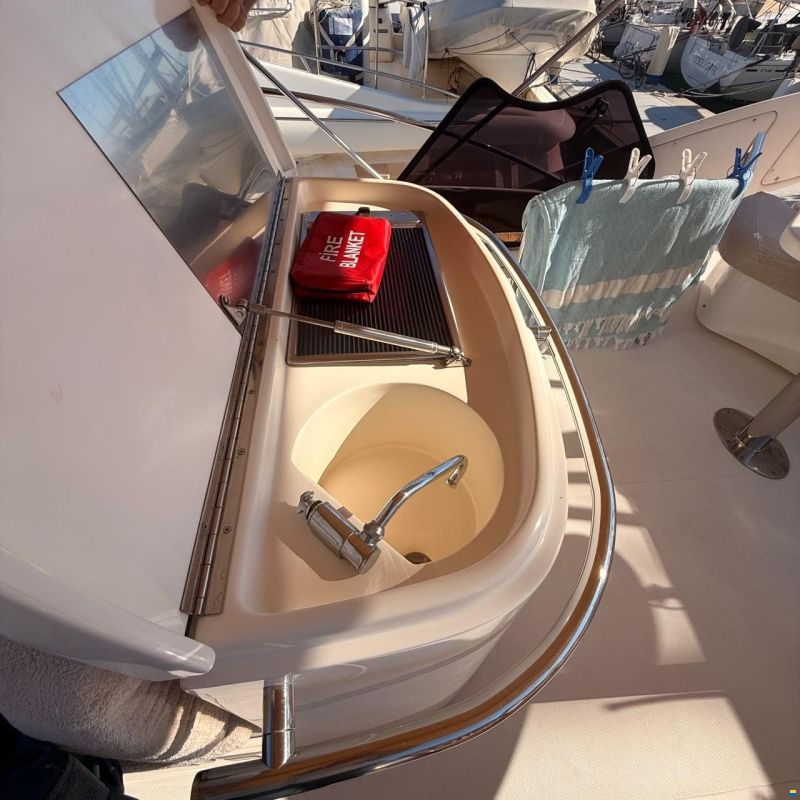 AICON Yachts 56 Fly