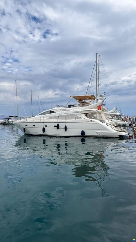 AICON Yachts 56 Fly