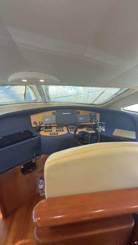 AICON Yachts 56 Fly