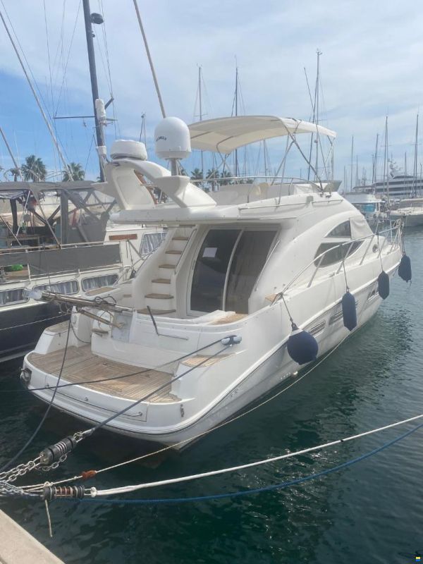 Sealine F42/5