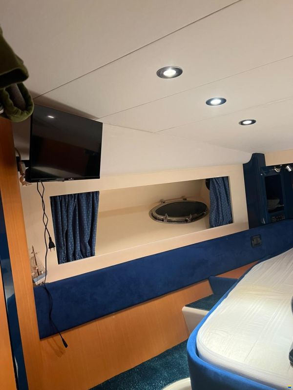 Riva Aquarius 54