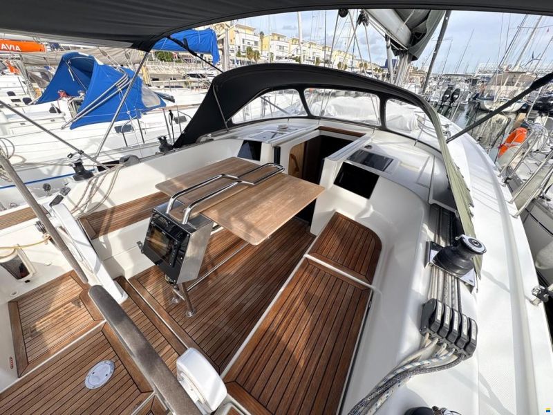 Hanse 385