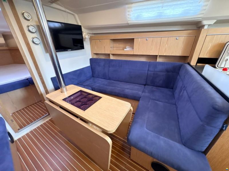 Hanse 385