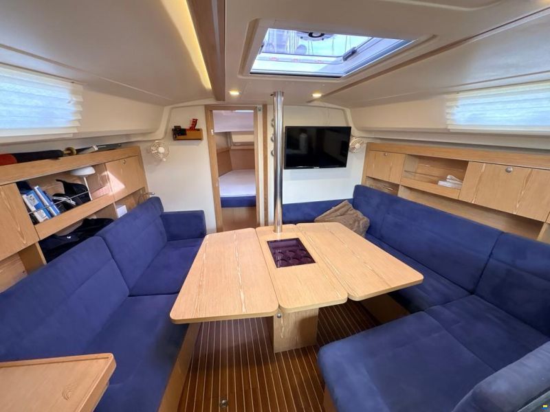 Hanse 385