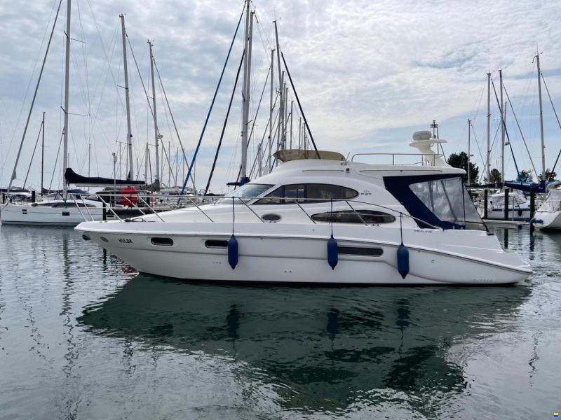 Sealine F 37