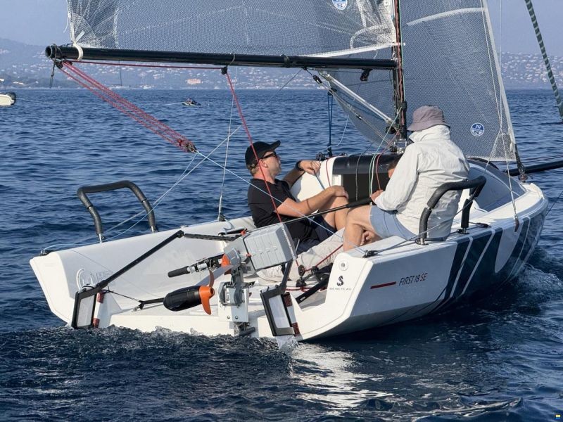 Beneteau First 18SE