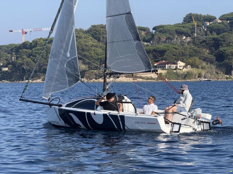 Beneteau First 18SE