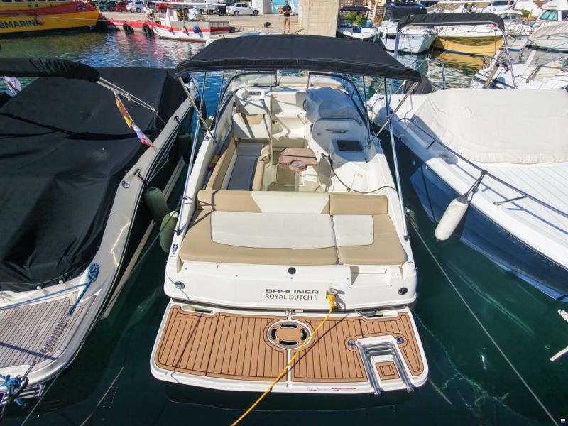 Bayliner 742R Cuddy