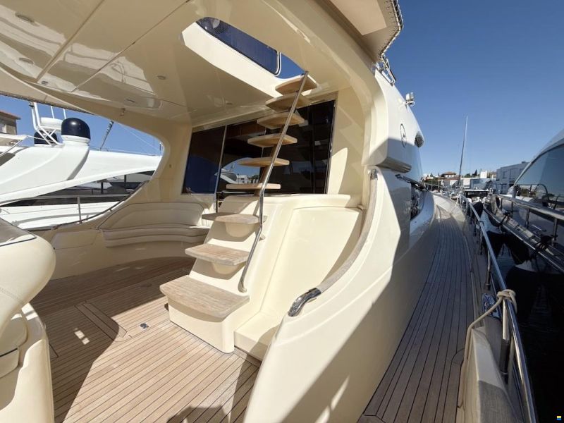 Mochi Craft Dolphin 64 Sun Top