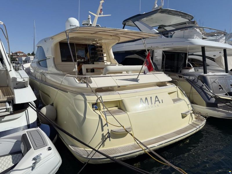 Mochi Craft Dolphin 64 Sun Top