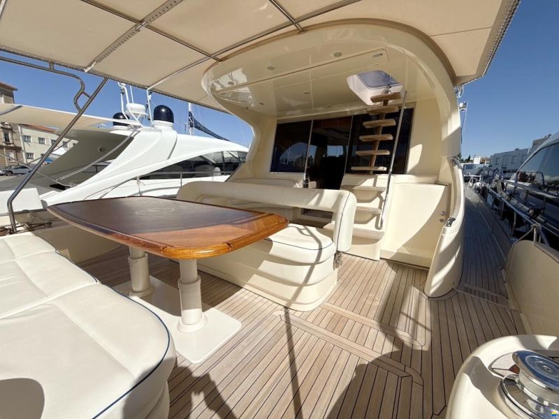 Mochi Craft Dolphin 64 Sun Top