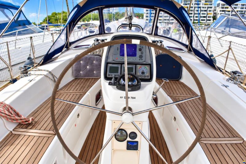 Bavaria 38 CRUISER