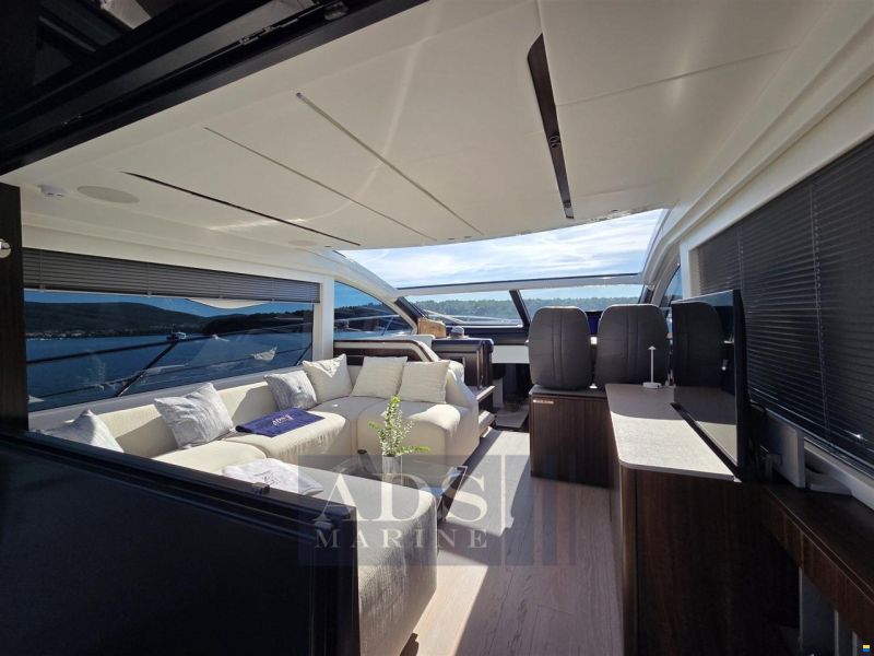 Sunseeker Predator 55 EVO