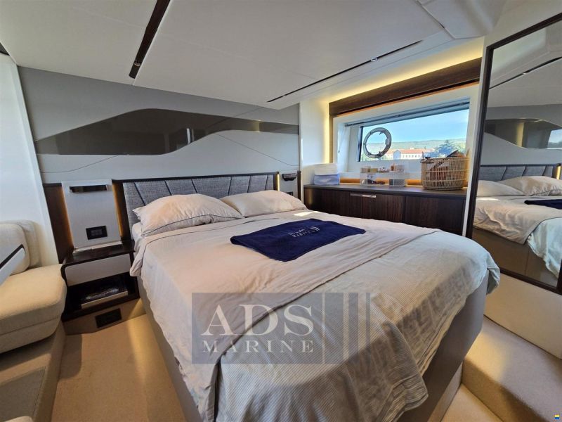 Sunseeker Predator 55 EVO