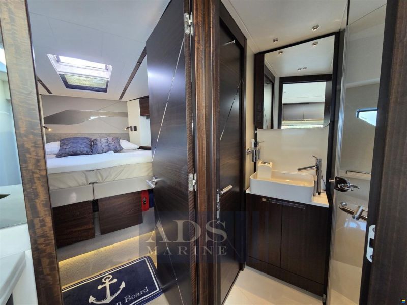 Sunseeker Predator 55 EVO