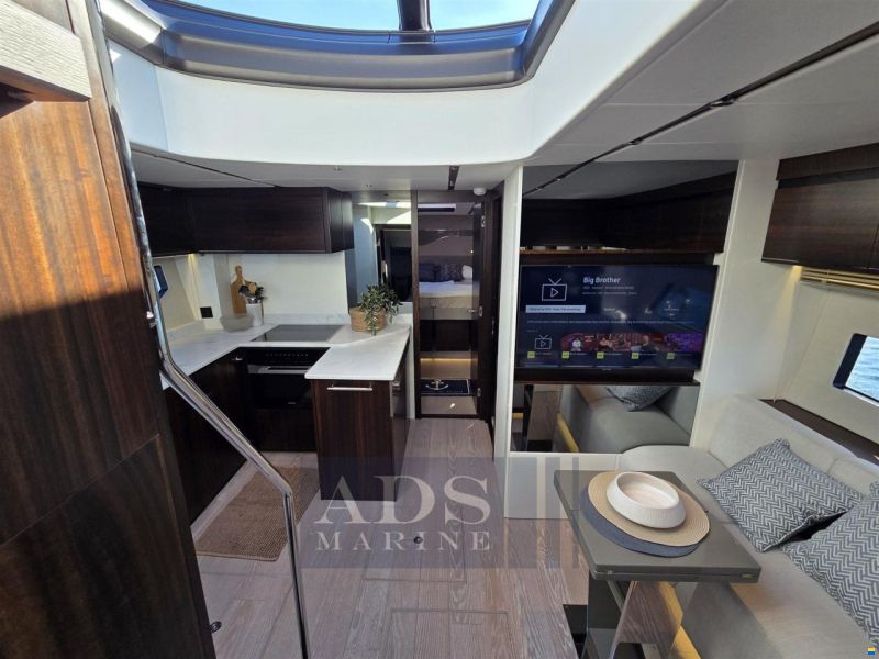 Sunseeker Predator 55 EVO