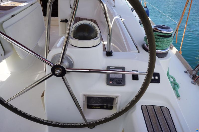 Beneteau OCEANIS 43