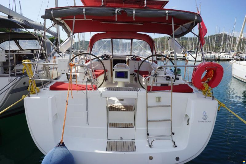Beneteau OCEANIS 43