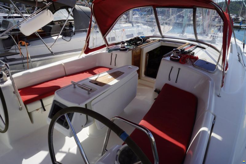 Beneteau OCEANIS 43