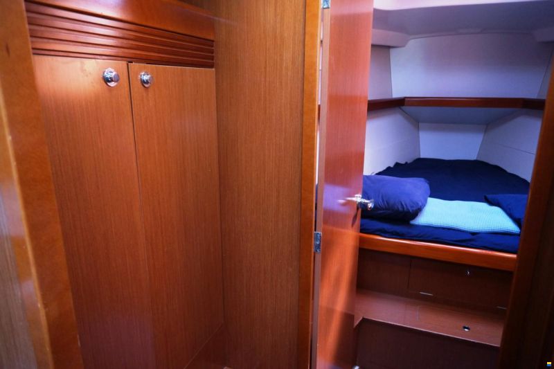 Beneteau OCEANIS 43